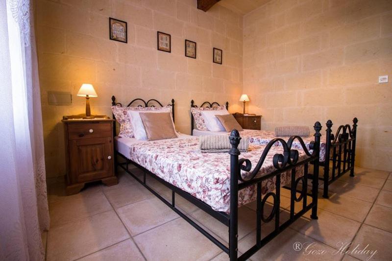 Ta Lilly Xaghra Villa Buitenkant foto